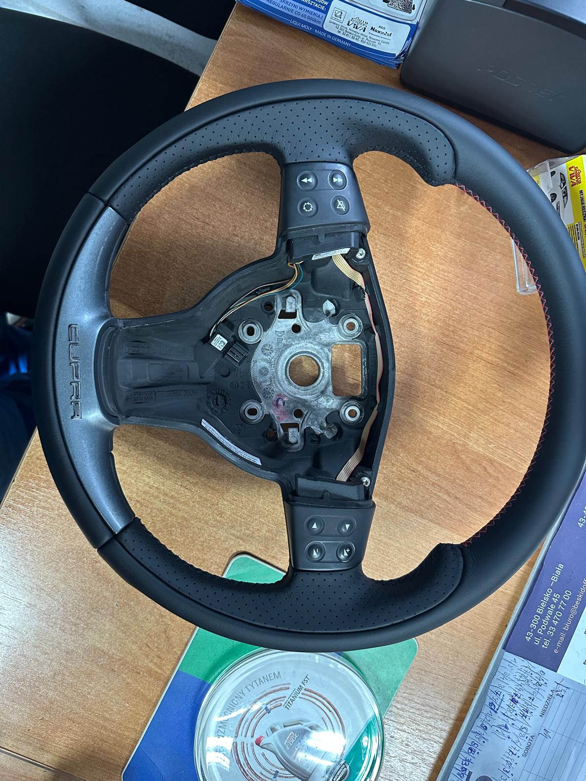 Ozonowanie wnętrza samochodu - odzieżanie