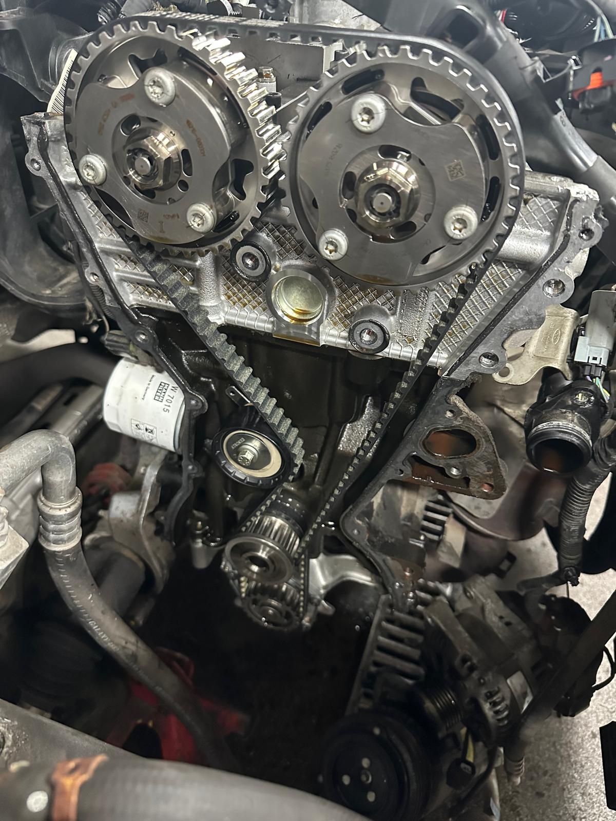 Zestaw rozrządu - pasek, rolki i pompa wody